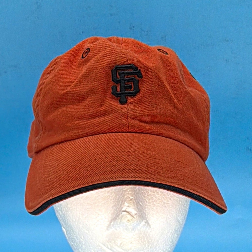 FACTORY ERROR New Era 9TWENTY San Francisco Giants Hat Backward Tag Misprint